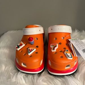7-Eleven Crocs